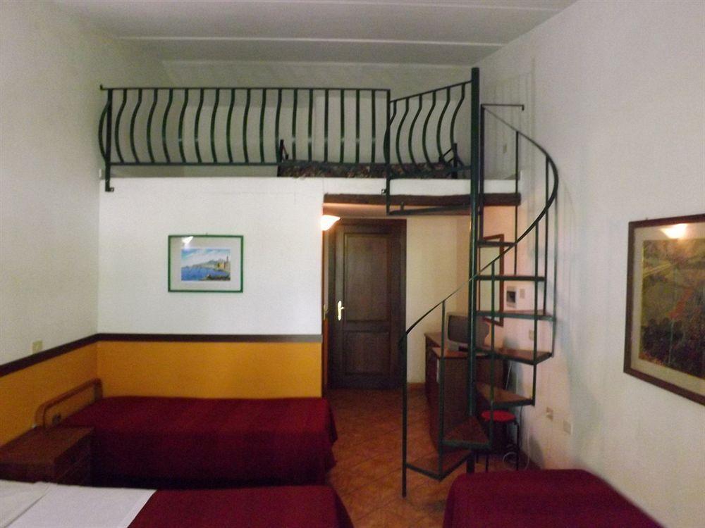 Hotel Antico Residence Roma Monterosi Buitenkant foto